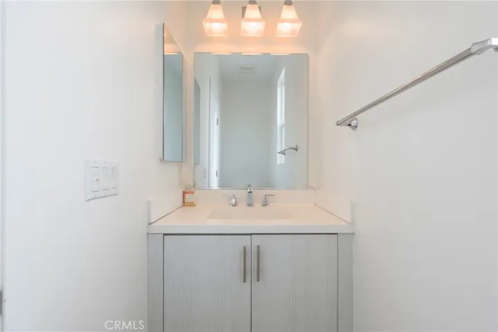 809 Brickyard Lane, Costa Mesa, California 92627