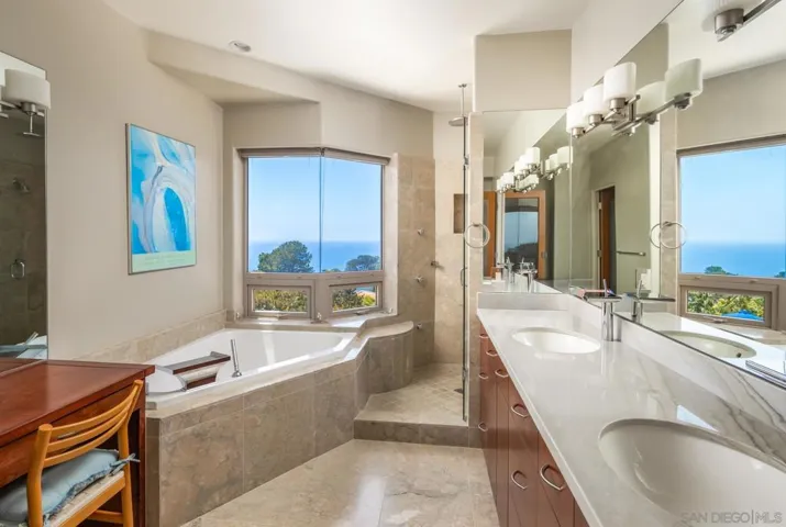 2247 El Amigo Rd, Del Mar, California 92014