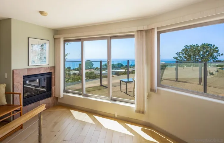 2247 El Amigo Rd, Del Mar, California 92014