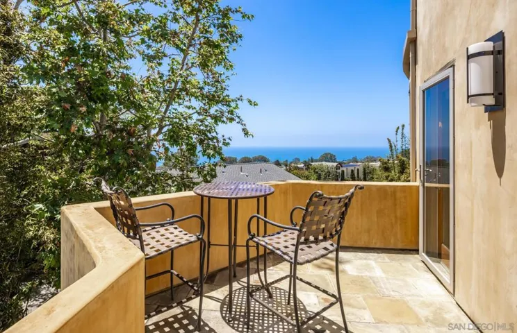 2247 El Amigo Rd, Del Mar, California 92014