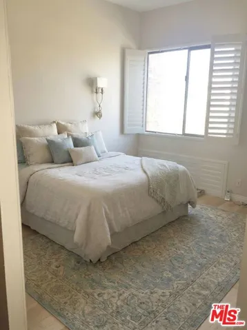 750 S Bundy Drive 203, Los Angeles, California 90049
