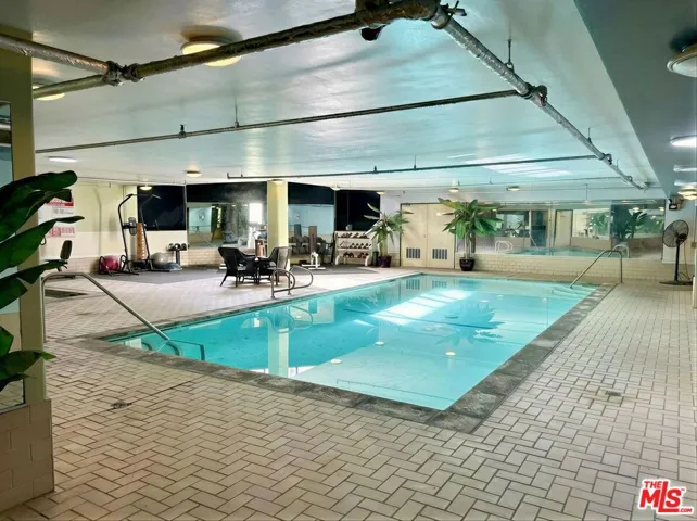 750 S Bundy Drive 203, Los Angeles, California 90049