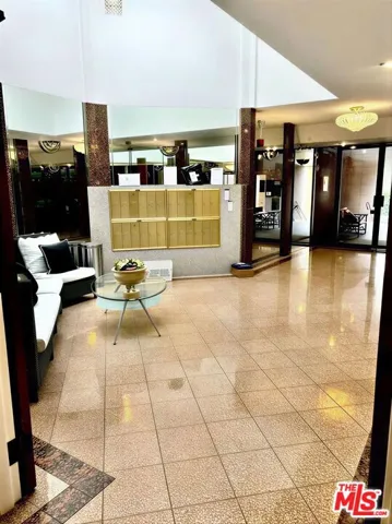 750 S Bundy Drive 203, Los Angeles, California 90049