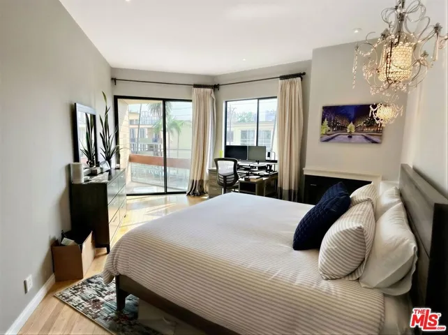 750 S Bundy Drive 203, Los Angeles, California 90049