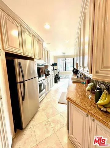 750 S Bundy Drive 203, Los Angeles, California 90049