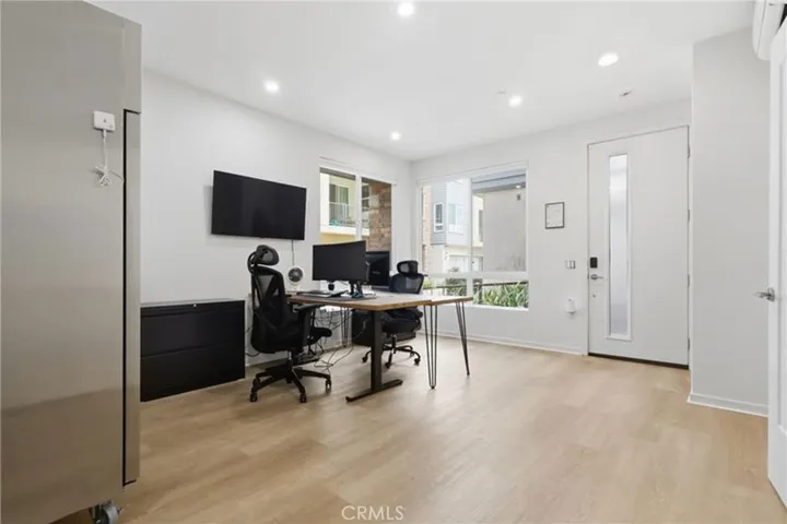 809 Brickyard Lane, Costa Mesa, California 92627