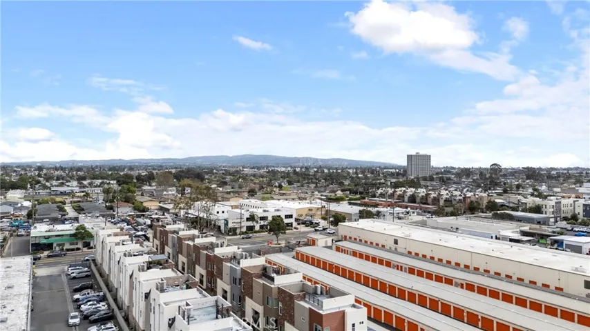 809 Brickyard Lane, Costa Mesa, California 92627