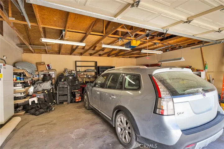 8988 Buena Vista, Apple Valley, California 92308
