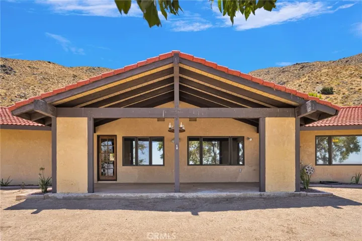 8988 Buena Vista, Apple Valley, California 92308