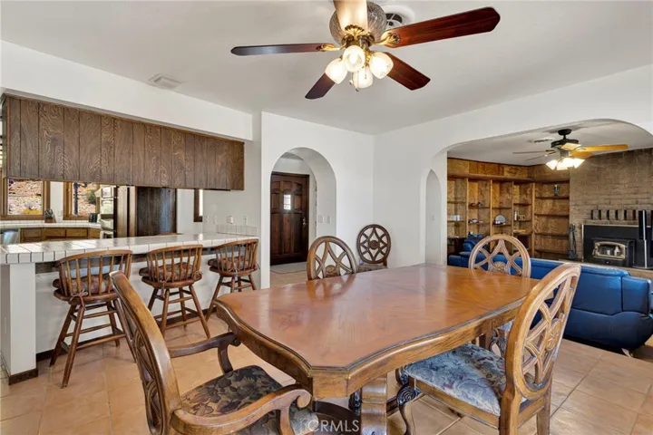 8988 Buena Vista, Apple Valley, California 92308