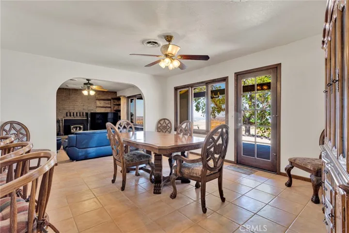 8988 Buena Vista, Apple Valley, California 92308