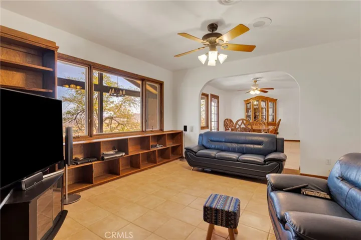 8988 Buena Vista, Apple Valley, California 92308