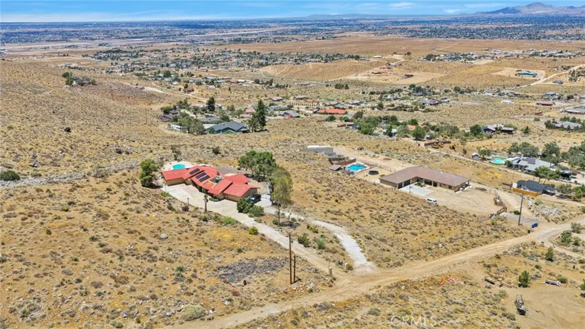 8988 Buena Vista, Apple Valley, California 92308