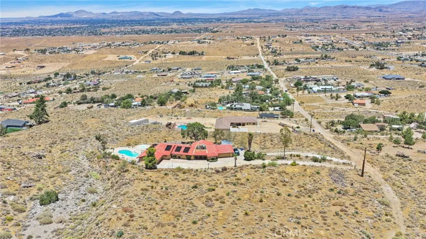 8988 Buena Vista, Apple Valley, California 92308