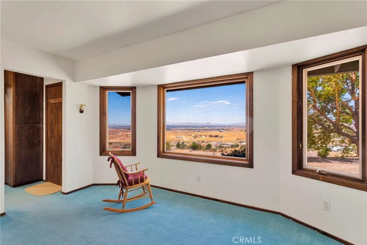 8988 Buena Vista, Apple Valley, California 92308