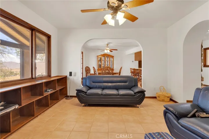 8988 Buena Vista, Apple Valley, California 92308