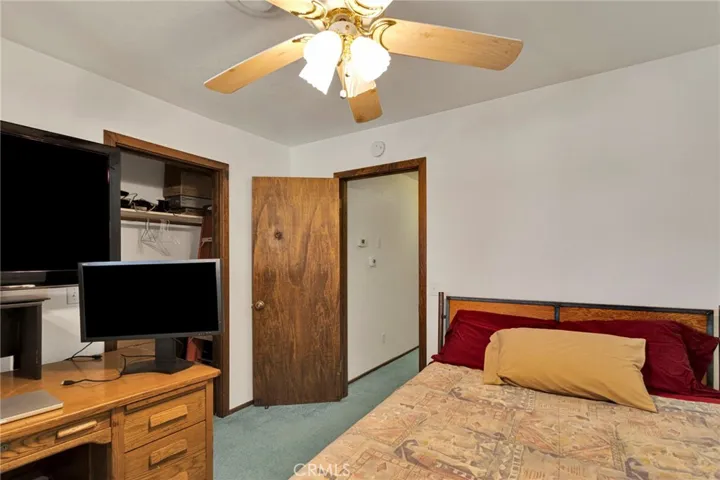 8988 Buena Vista, Apple Valley, California 92308