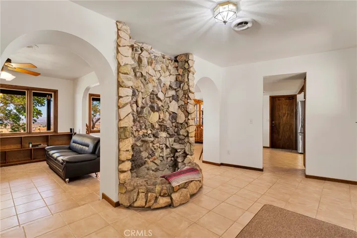 8988 Buena Vista, Apple Valley, California 92308