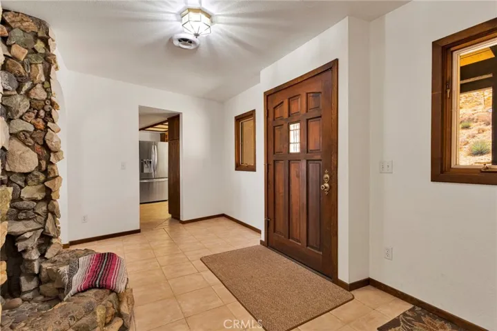 8988 Buena Vista, Apple Valley, California 92308