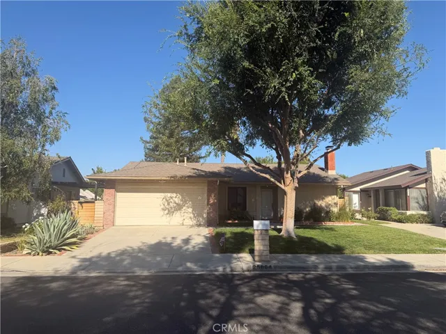 25864 Alegro Drive, Valencia, California 91355
