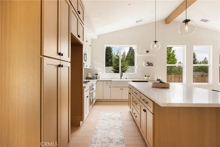 1586 Gate Lane, Paradise, California 95969
