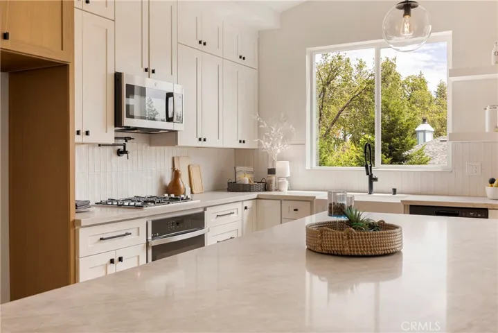 1586 Gate Lane, Paradise, California 95969