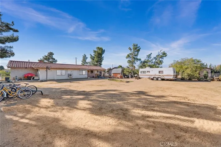 7371 Lyons, Hesperia, California 92345