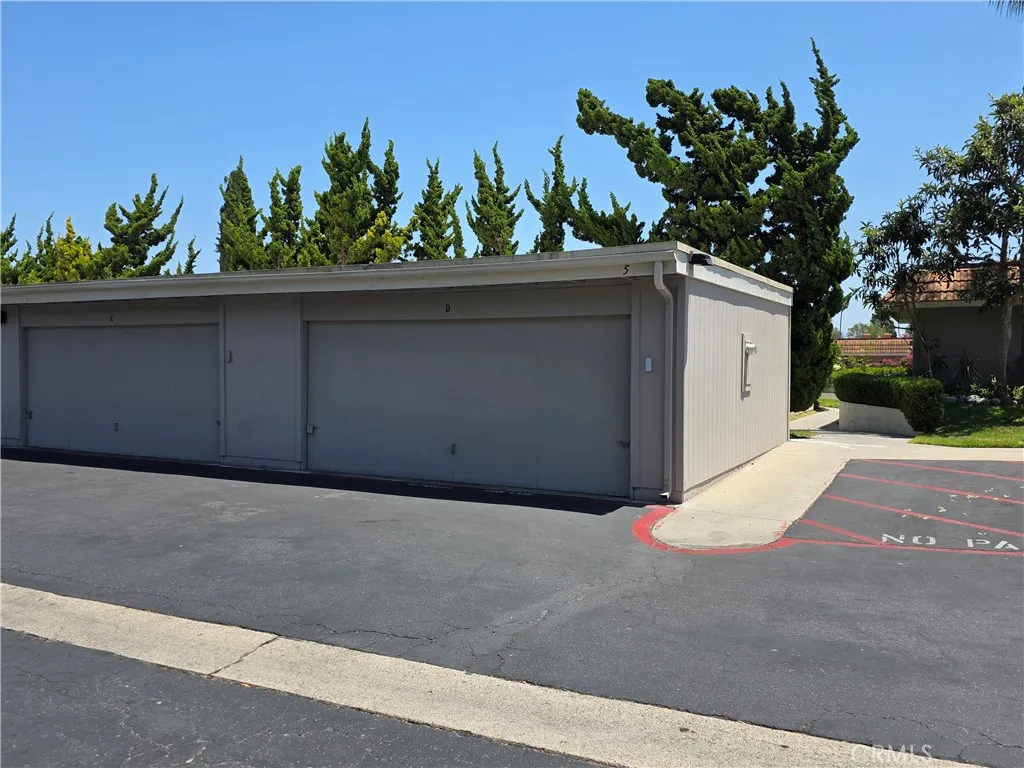 2 Car Garage