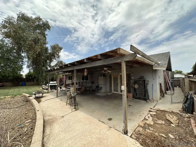 396 W Jones St, Brawley, California 92227