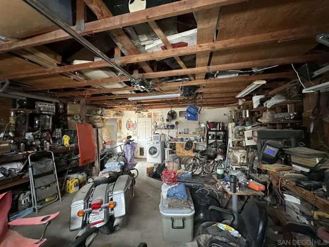 396 W Jones St, Brawley, California 92227