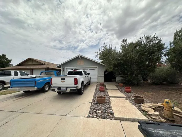 396 W Jones St, Brawley, California 92227