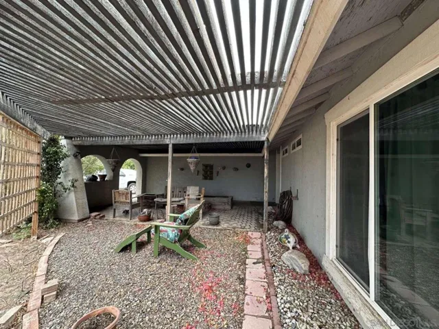 396 W Jones St, Brawley, California 92227