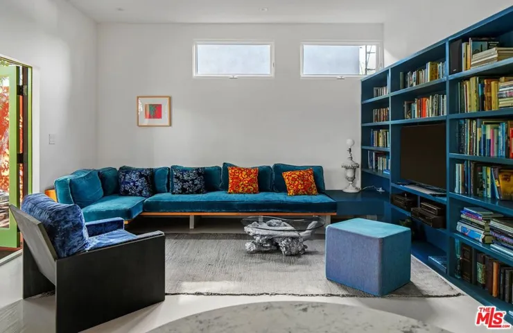 2311 Louella Avenue, Venice, California 90291
