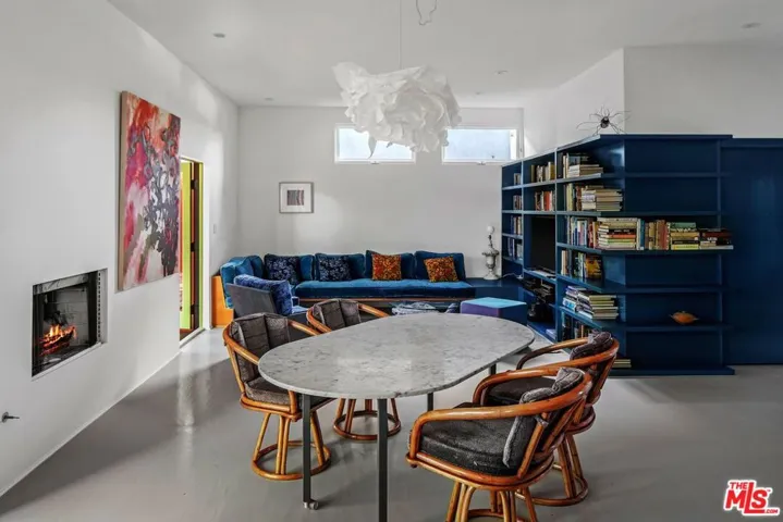 2311 Louella Avenue, Venice, California 90291
