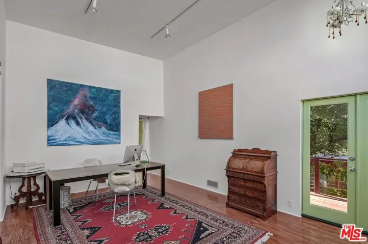 2311 Louella Avenue, Venice, California 90291
