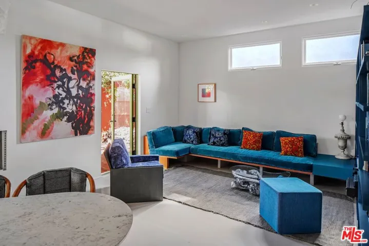 2311 Louella Avenue, Venice, California 90291