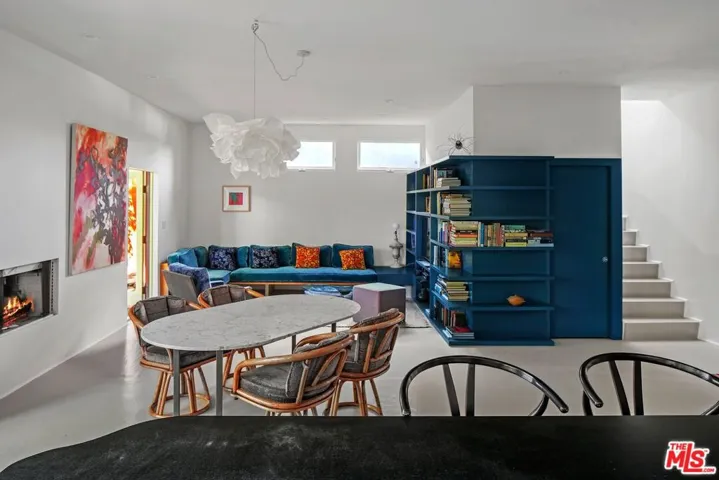 2311 Louella Avenue, Venice, California 90291