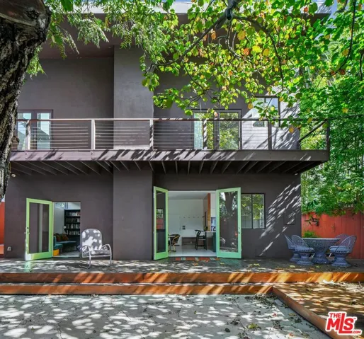 2311 Louella Avenue, Venice, California 90291