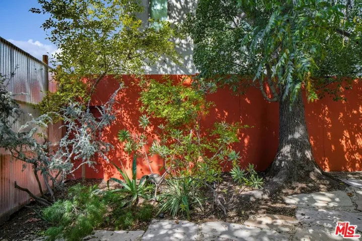 2311 Louella Avenue, Venice, California 90291
