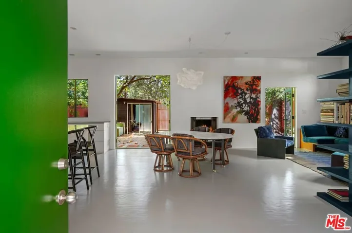 2311 Louella Avenue, Venice, California 90291