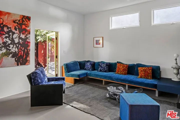 2311 Louella Avenue, Venice, California 90291