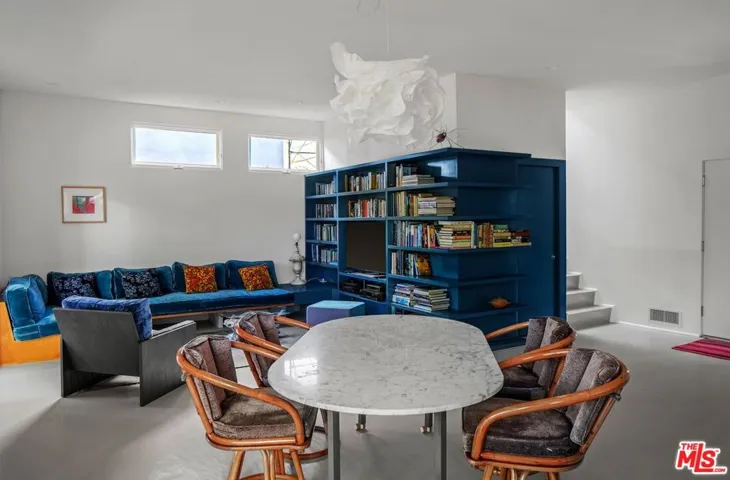 2311 Louella Avenue, Venice, California 90291