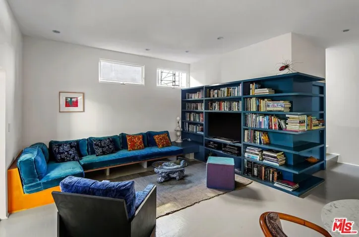 2311 Louella Avenue, Venice, California 90291