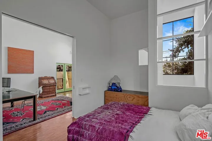 2311 Louella Avenue, Venice, California 90291