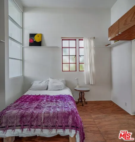 2311 Louella Avenue, Venice, California 90291