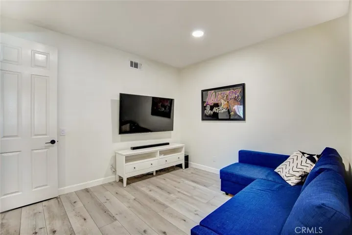 1464 Pinewood Drive, Corona, California 92881