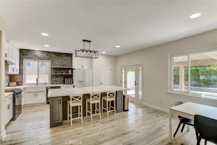 1464 Pinewood Drive, Corona, California 92881