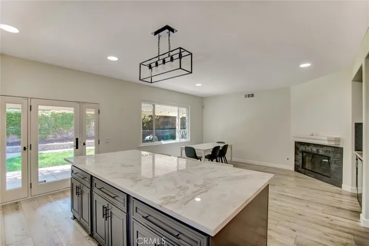 1464 Pinewood Drive, Corona, California 92881