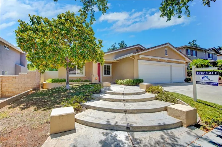 1464 Pinewood Drive, Corona, California 92881