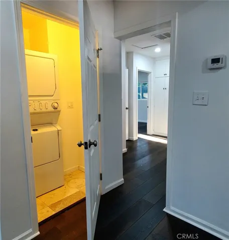 7121 Jumilla, Los Angeles, California 91306